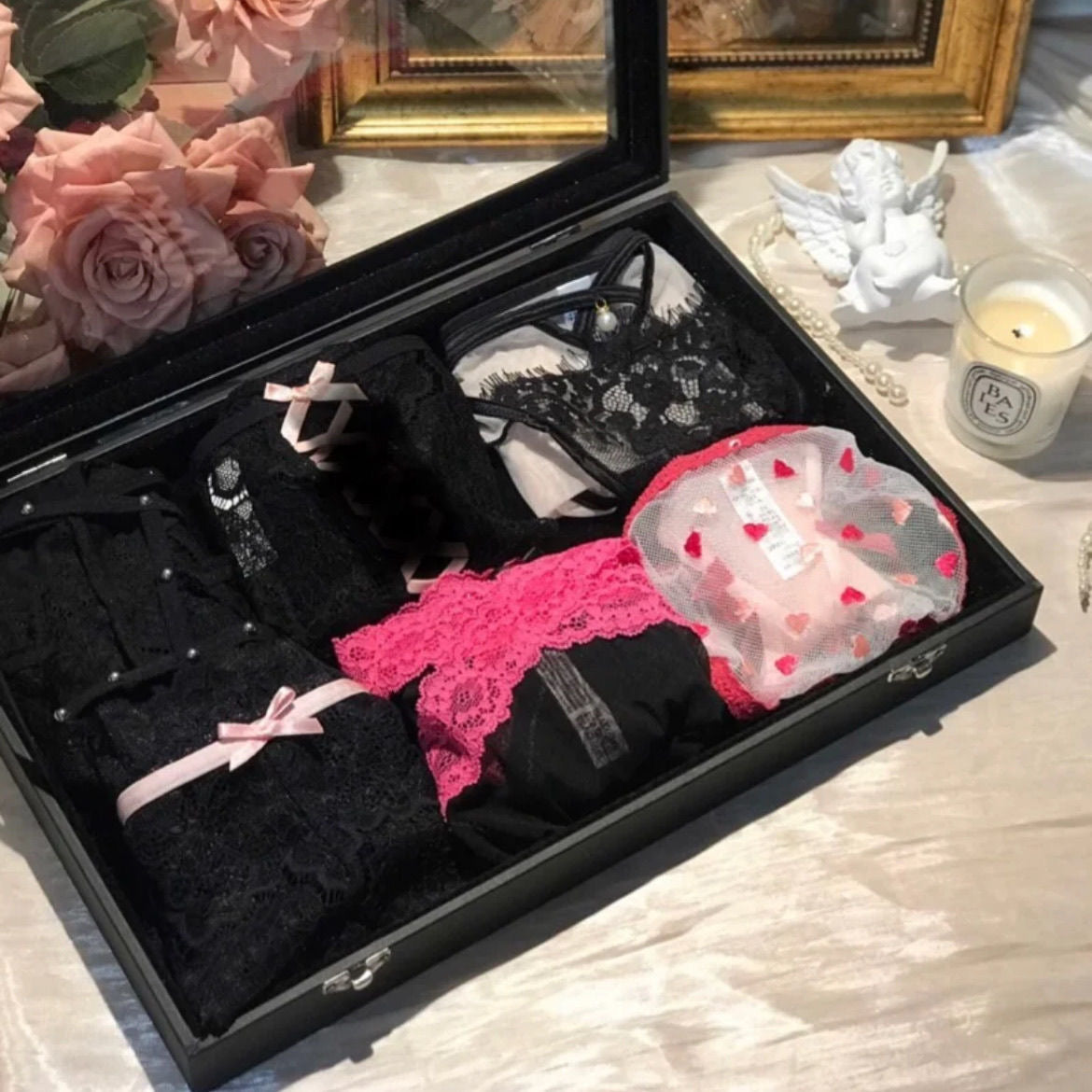 Hochwertige, leichte, luxuriöse schwarze Spitze, sexy und verführerische Unterwäsche, Dreieckshosen aus reiner Baumwolle, Schlitzhosen (einschließlich 8 Paar)